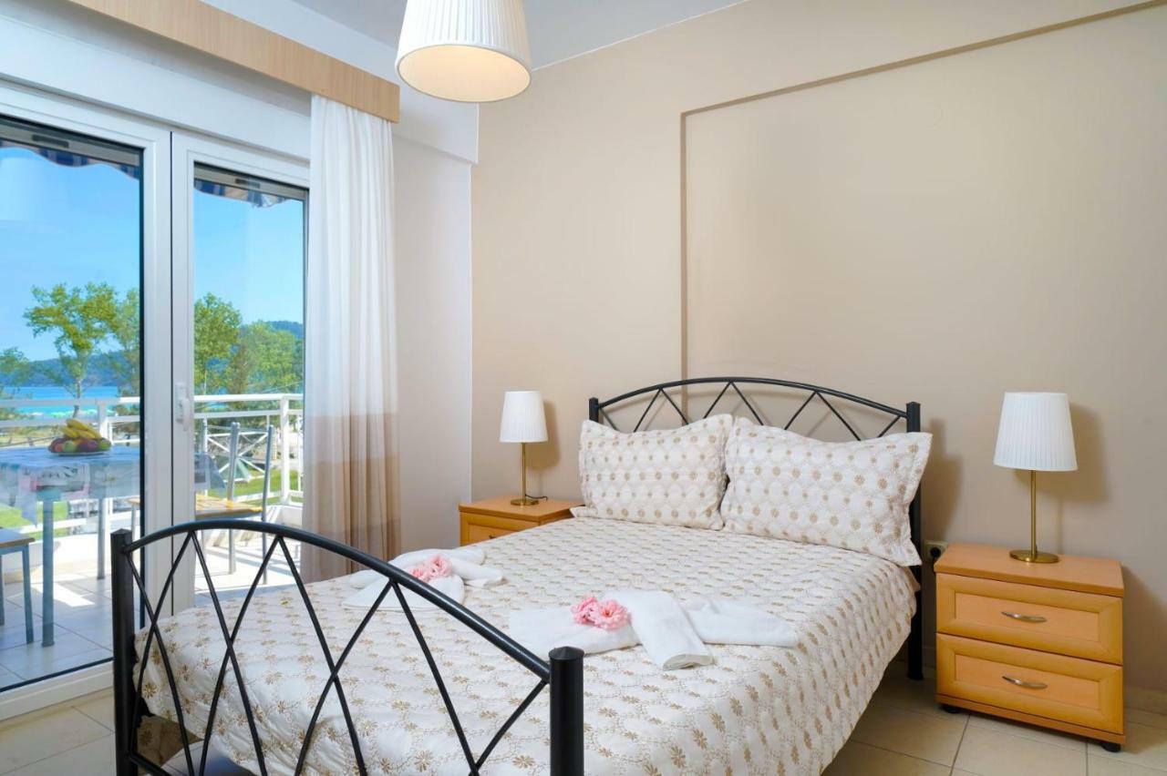 L&K Apartment Golden Beach Chrysi Ammoudia Extérieur photo